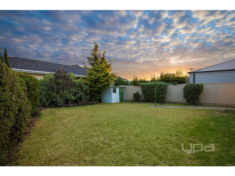3 Truro Crescent, Keilor Lodge VIC 3038