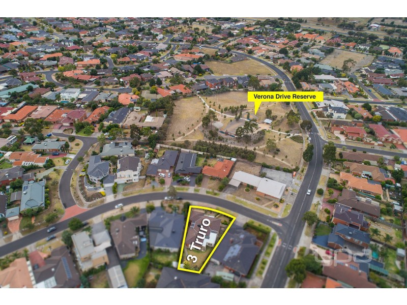3 Truro Crescent, Keilor Lodge VIC 3038