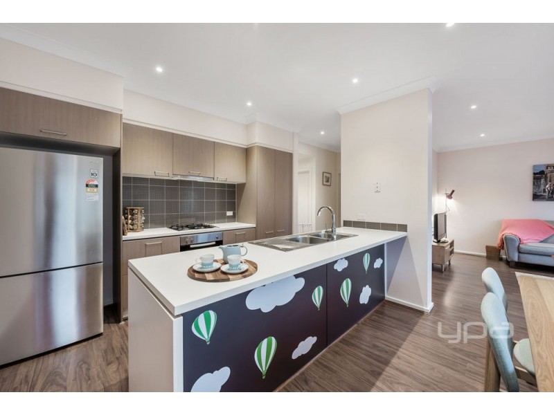 3 Omaroo Place, Taylors Hill VIC 3037