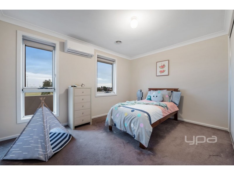 3 Omaroo Place, Taylors Hill VIC 3037