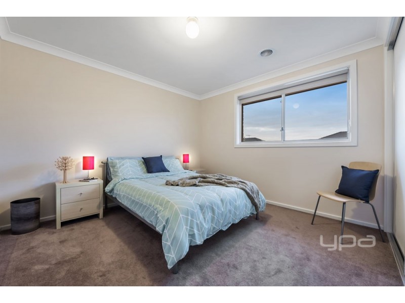 3 Omaroo Place, Taylors Hill VIC 3037