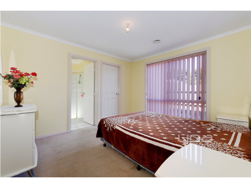 1/6 Karu Court, Keilor Downs VIC 3038