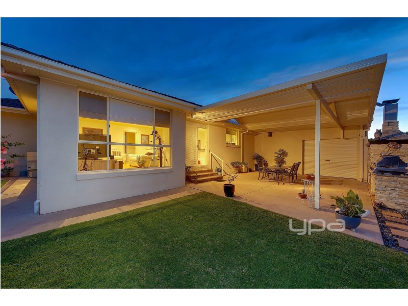 1 Moonlight Terrace, Sydenham VIC 3037