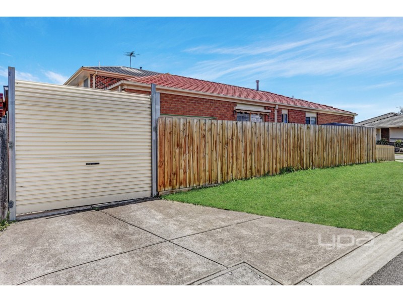 24 Marlock Way, Delahey VIC 3037