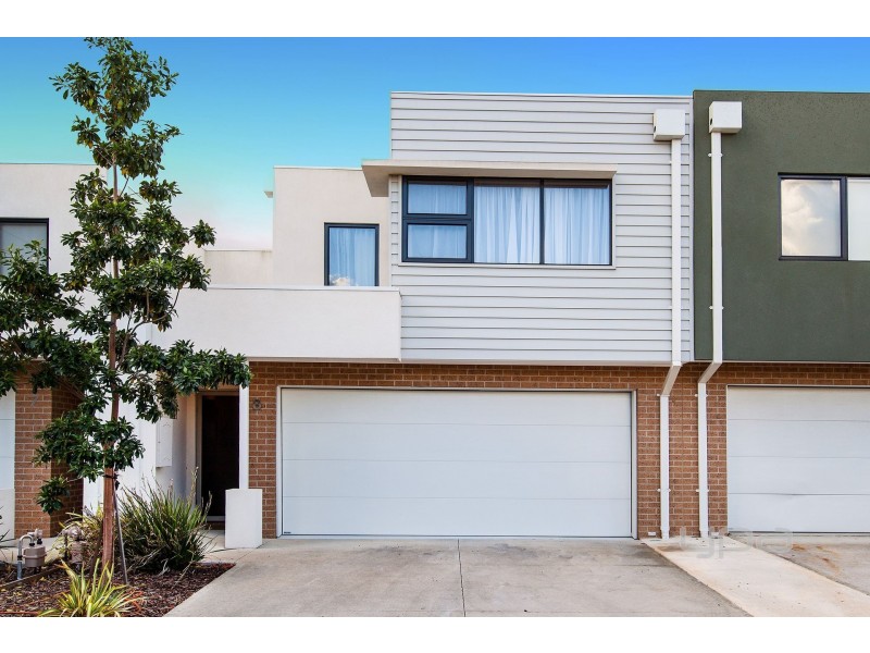 8/6 Highwood Drive, Hillside VIC 3037