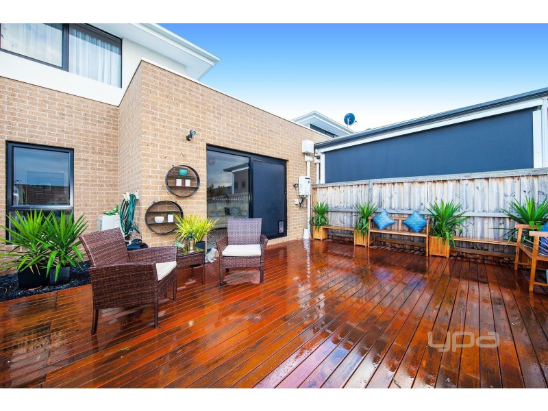 8/6 Highwood Drive, Hillside VIC 3037