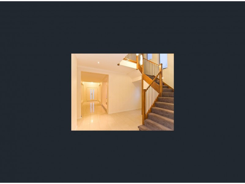 8 Roseleigh Boulevard, Sydenham VIC 3037