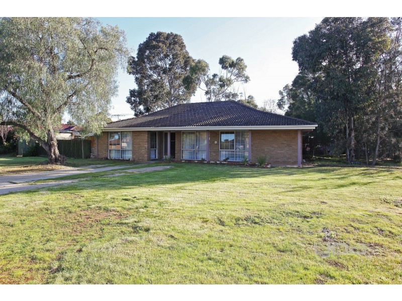 75 Argyll Circuit, Melton West VIC 3337