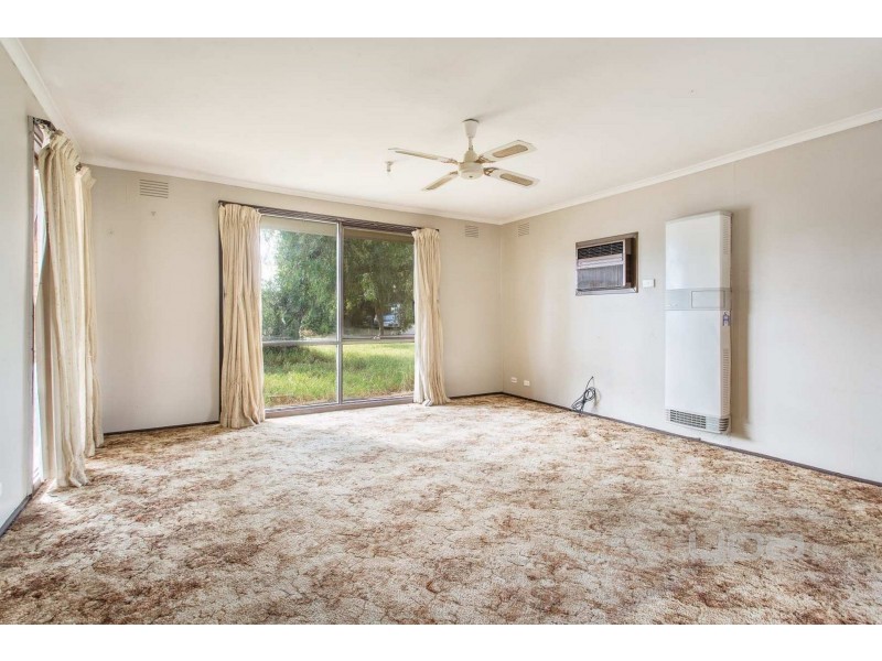 75 Argyll Circuit, Melton West VIC 3337