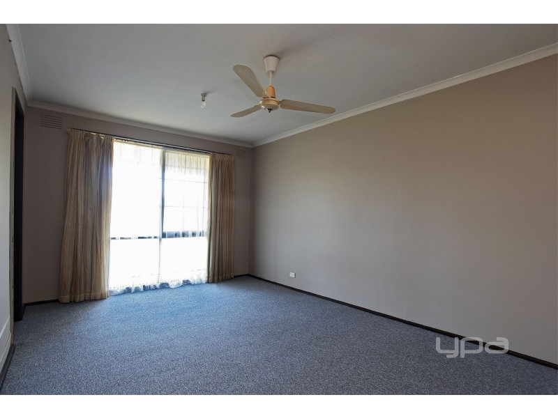 75 Argyll Circuit, Melton West VIC 3337