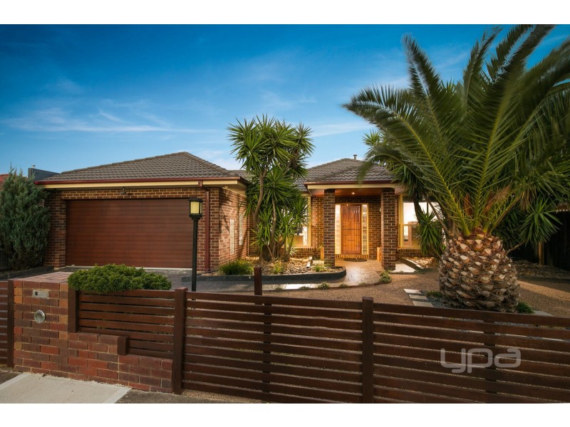 83 Catherine Drive, Hillside VIC 3037
