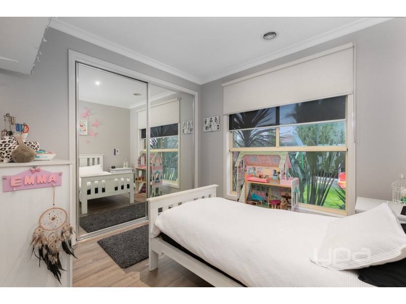 83 Catherine Drive, Hillside VIC 3037