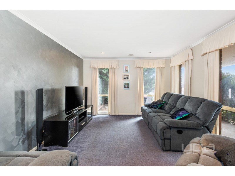 5 Eliza Court, Hillside VIC 3037