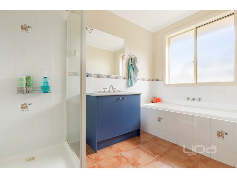 5 Eliza Court, Hillside VIC 3037