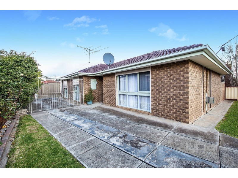 12 Cumbernauld Crescent, Deer Park VIC 3023