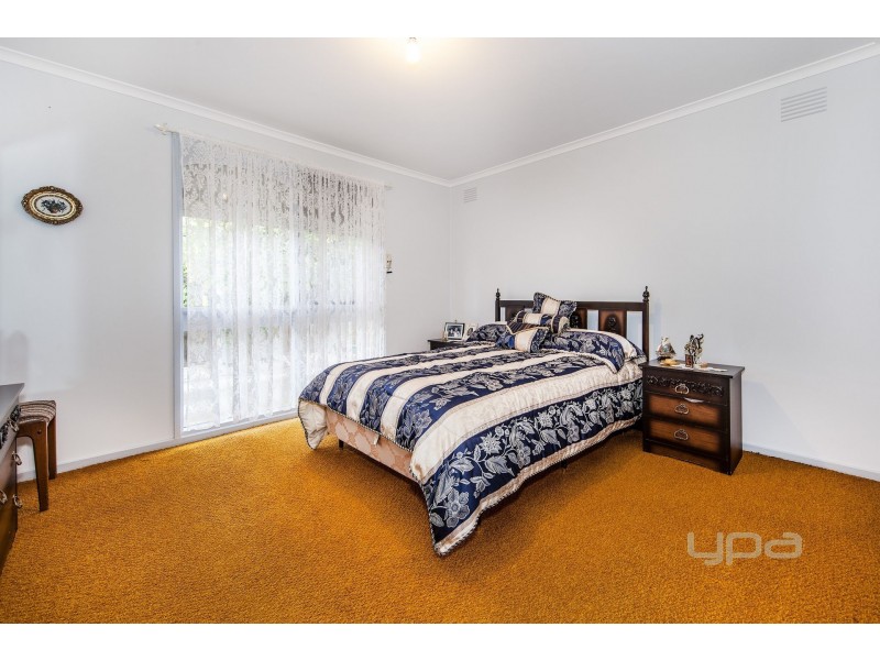 12 Cumbernauld Crescent, Deer Park VIC 3023