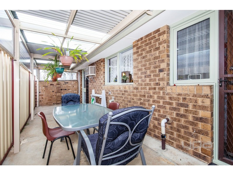 12 Cumbernauld Crescent, Deer Park VIC 3023