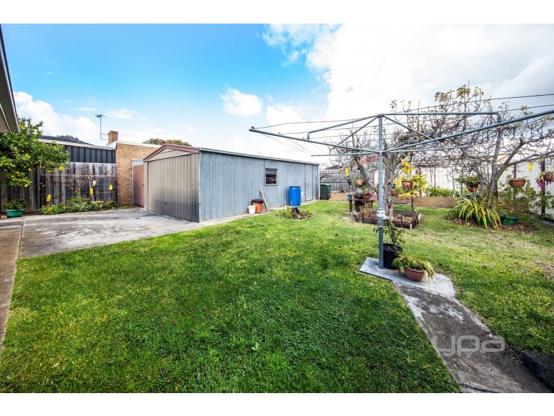 12 Cumbernauld Crescent, Deer Park VIC 3023