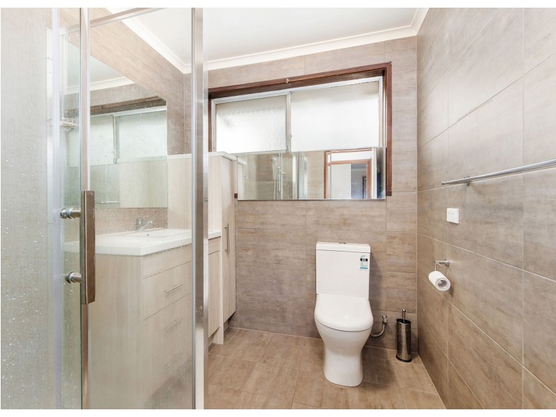 22 Tarana Crescent, Kings Park VIC 3021