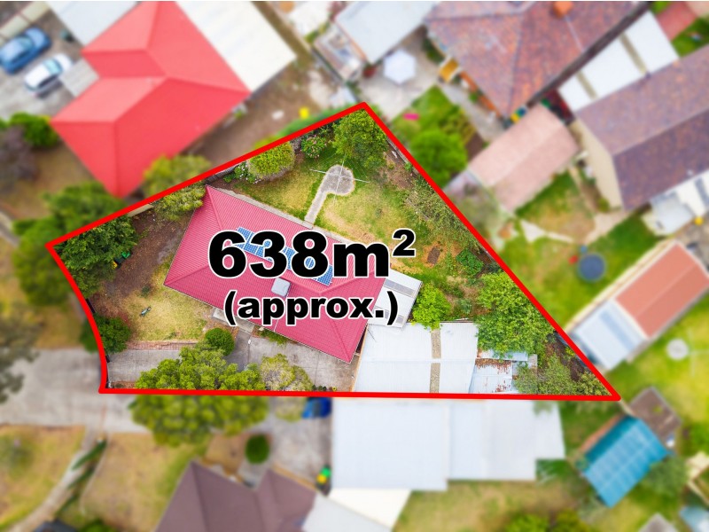 22 Tarana Crescent, Kings Park VIC 3021