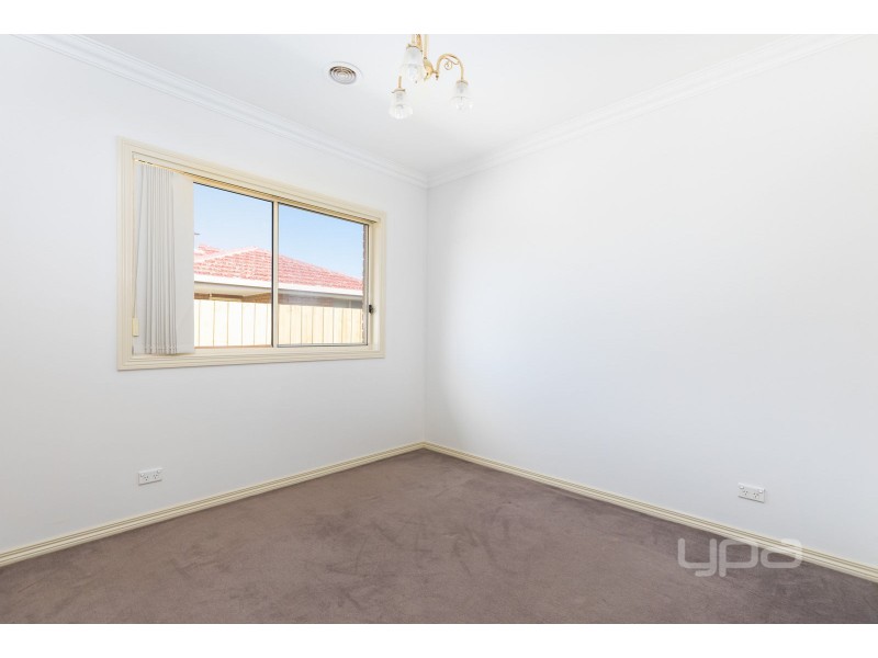 2/93 Fox Street, St Albans VIC 3021