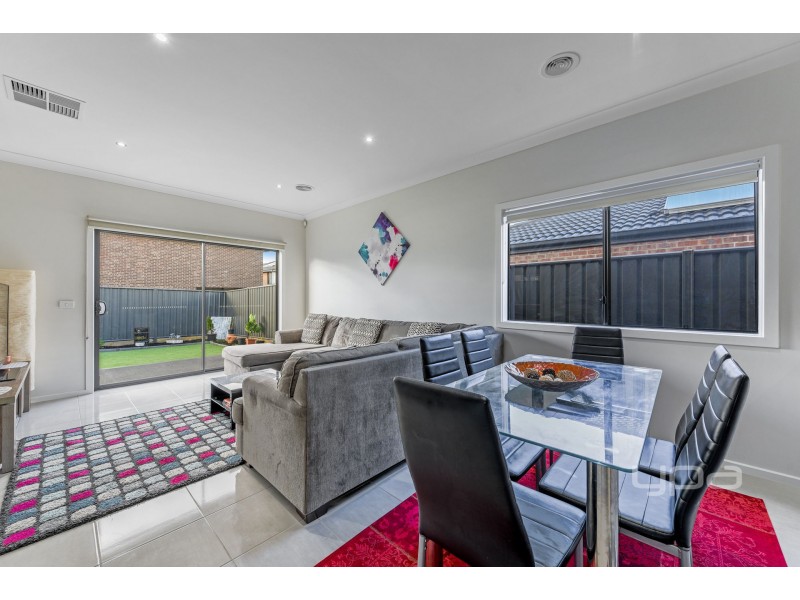 37 Enterprise Circuit, Plumpton VIC 3335