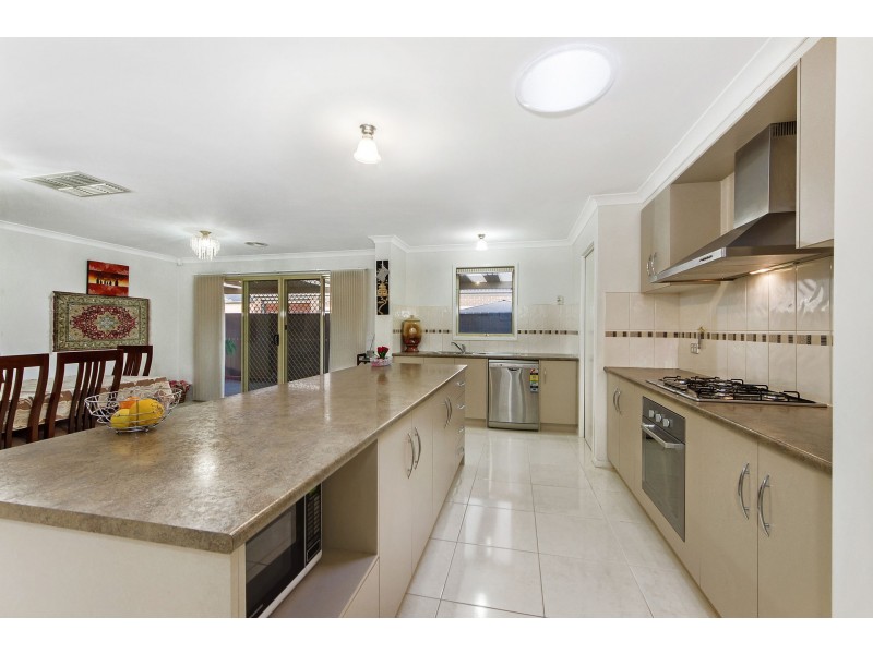 4 Romina Court, Burnside Heights VIC 3023