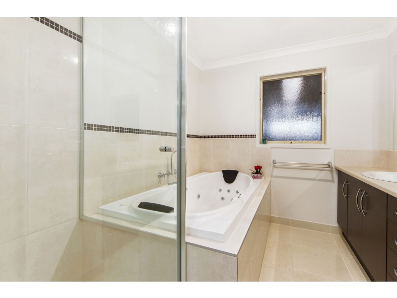 4 Romina Court, Burnside Heights VIC 3023