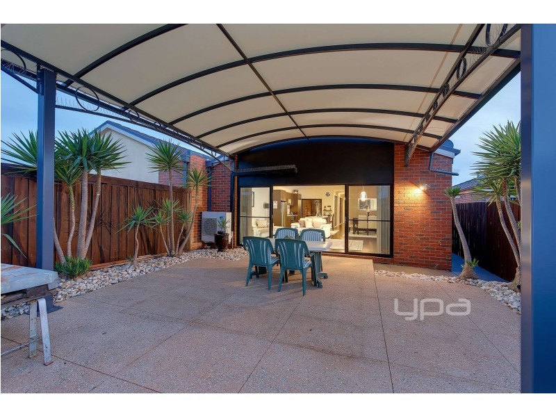 1/18 Jade Way, Hillside VIC 3037