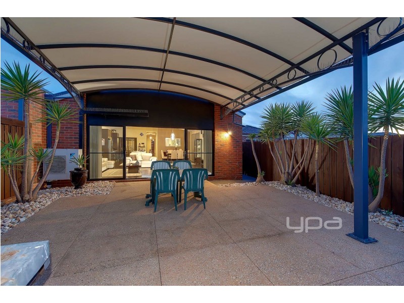 1/18 Jade Way, Hillside VIC 3037