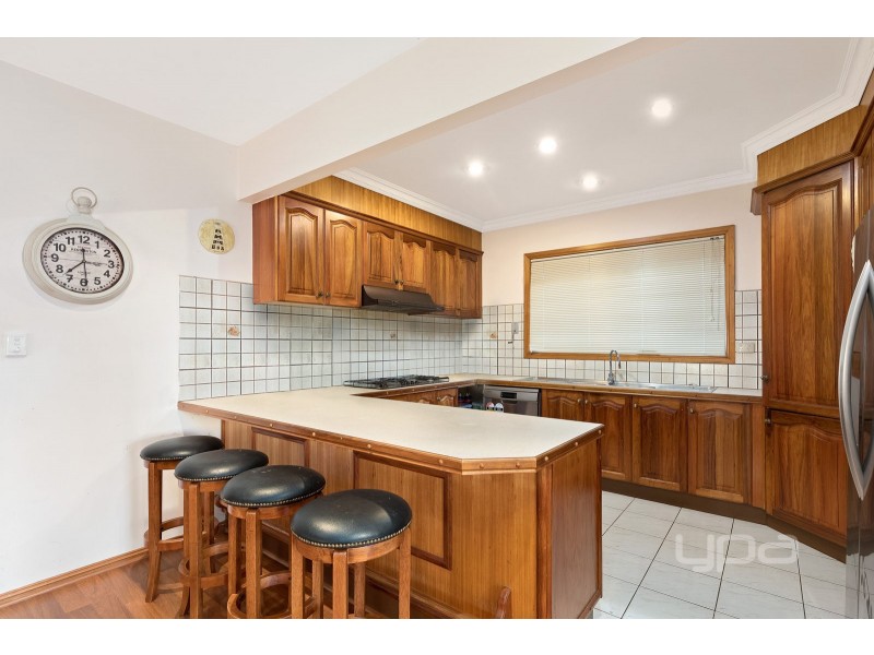 7 Bernborough Court, Keilor Downs VIC 3038