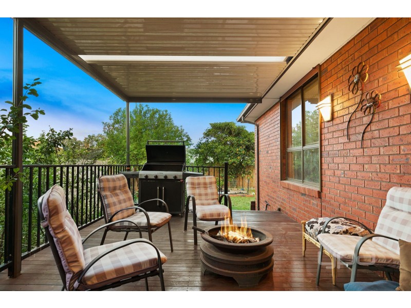 7 Bernborough Court, Keilor Downs VIC 3038