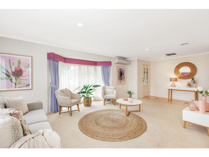 3 Twyford Close, Hillside VIC 3037