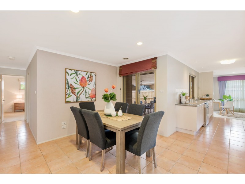 3 Twyford Close, Hillside VIC 3037