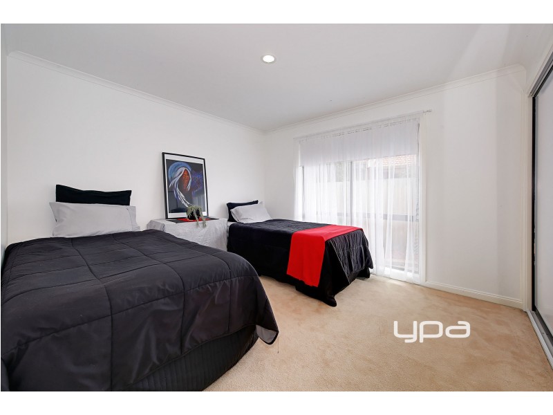 4 Dutchman Court, Taylors Lakes VIC 3038