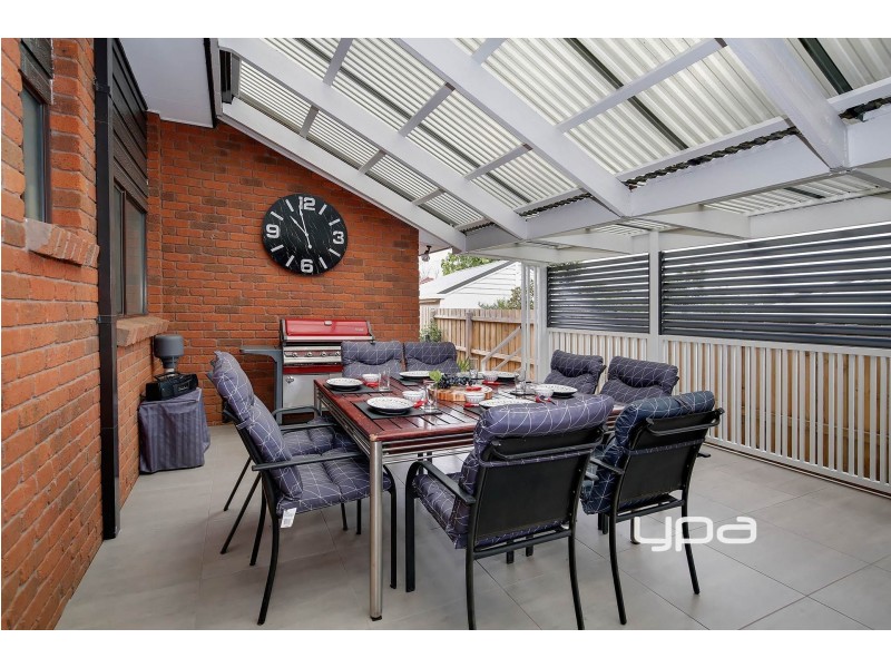 4 Dutchman Court, Taylors Lakes VIC 3038