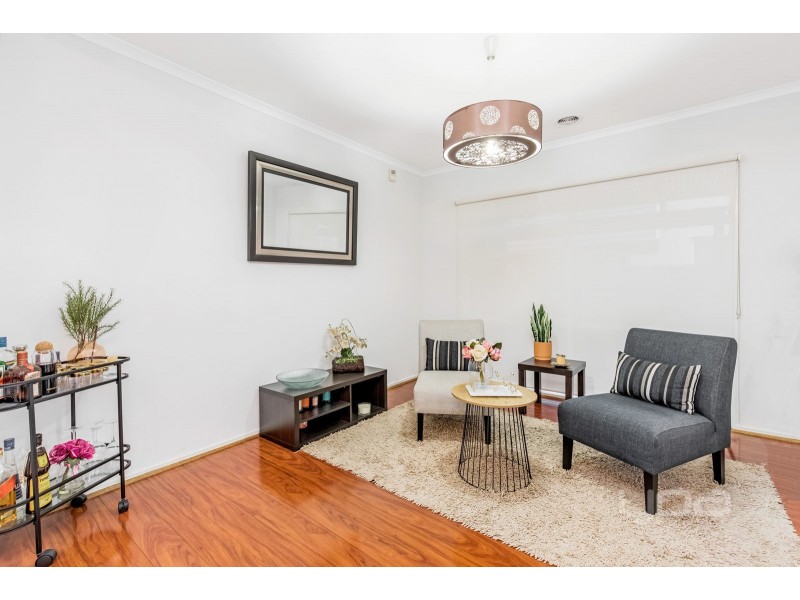 20 Santa Monica Drive, Taylors Lakes VIC 3038
