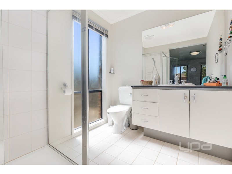 72 Domain Way, Taylors Hill VIC 3037