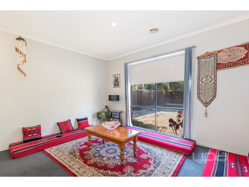 72 Domain Way, Taylors Hill VIC 3037