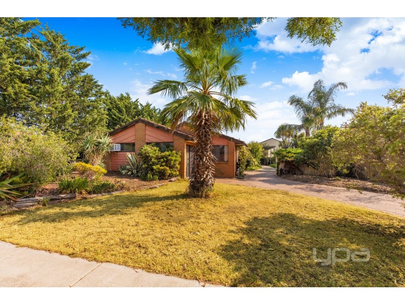 1 Milne Court, Delahey VIC 3037