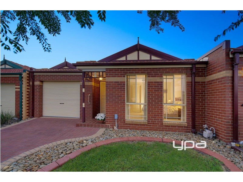 2/6 Westminster Avenue, Hillside VIC 3037