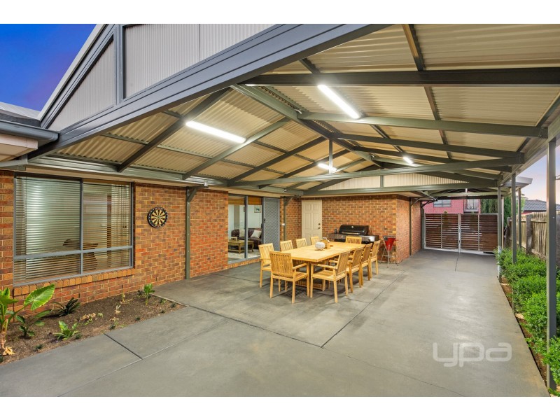 27 Jackson Circuit, Albanvale VIC 3021