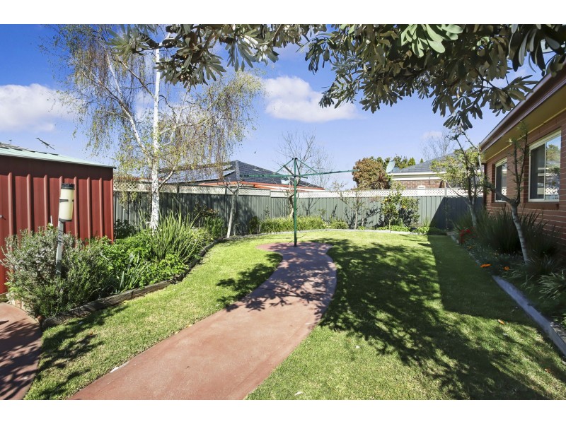 9 View Court, Hillside VIC 3037
