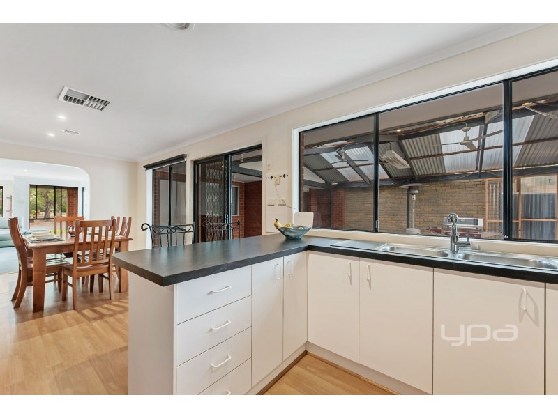 10 Mercer Court, Delahey VIC 3037