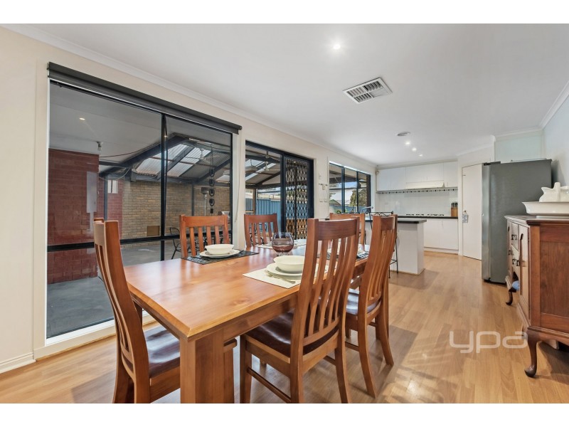 10 Mercer Court, Delahey VIC 3037