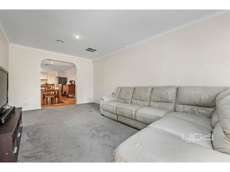 10 Mercer Court, Delahey VIC 3037