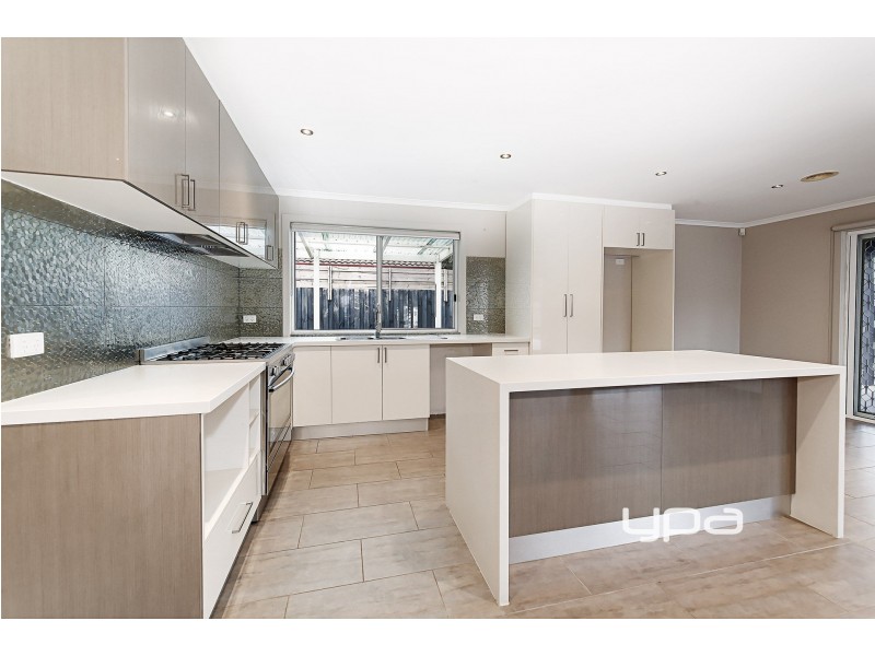 7 Rebecca Court, Hillside VIC 3037