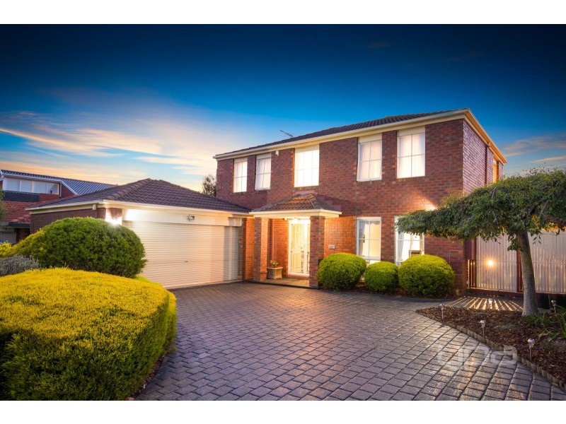10 Hawkesbury Avenue, Hillside VIC 3037