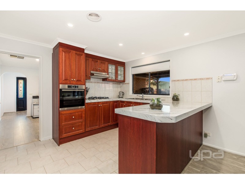 79 Catherine Drive, Hillside VIC 3037
