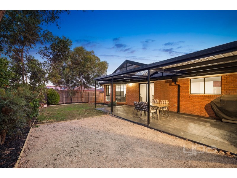 79 Catherine Drive, Hillside VIC 3037